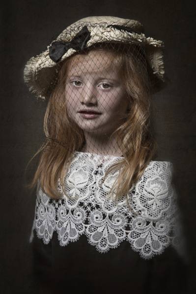 Photograph Carola Kayen Mouthaan Old Fashion Girl on One Eyeland